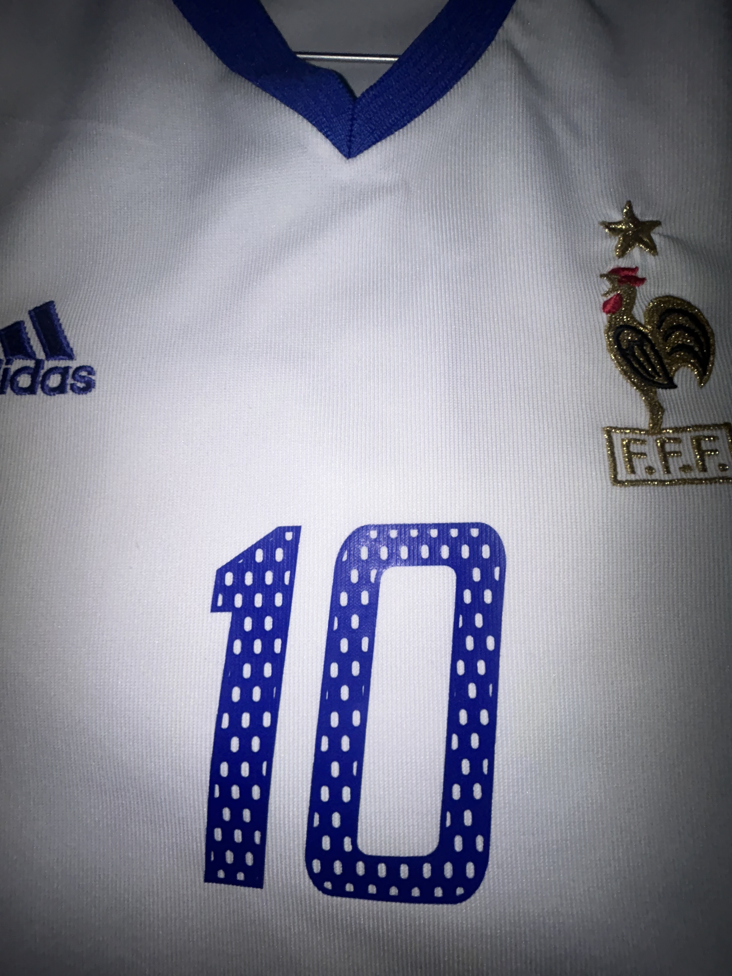 France Away 2002 Zidane 10 — Zidane 10 (4)
