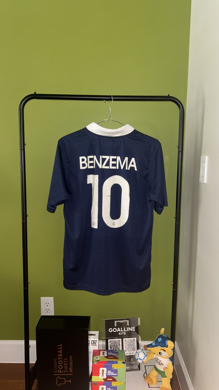 France Away 2012/13 Benzema 10 — Benzema 10 (2)