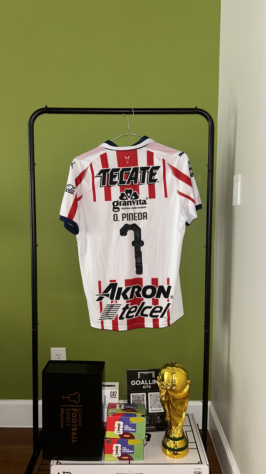 Chivas Home 2024/25 O. Pineda 7 — O. Pineda 7 (2)