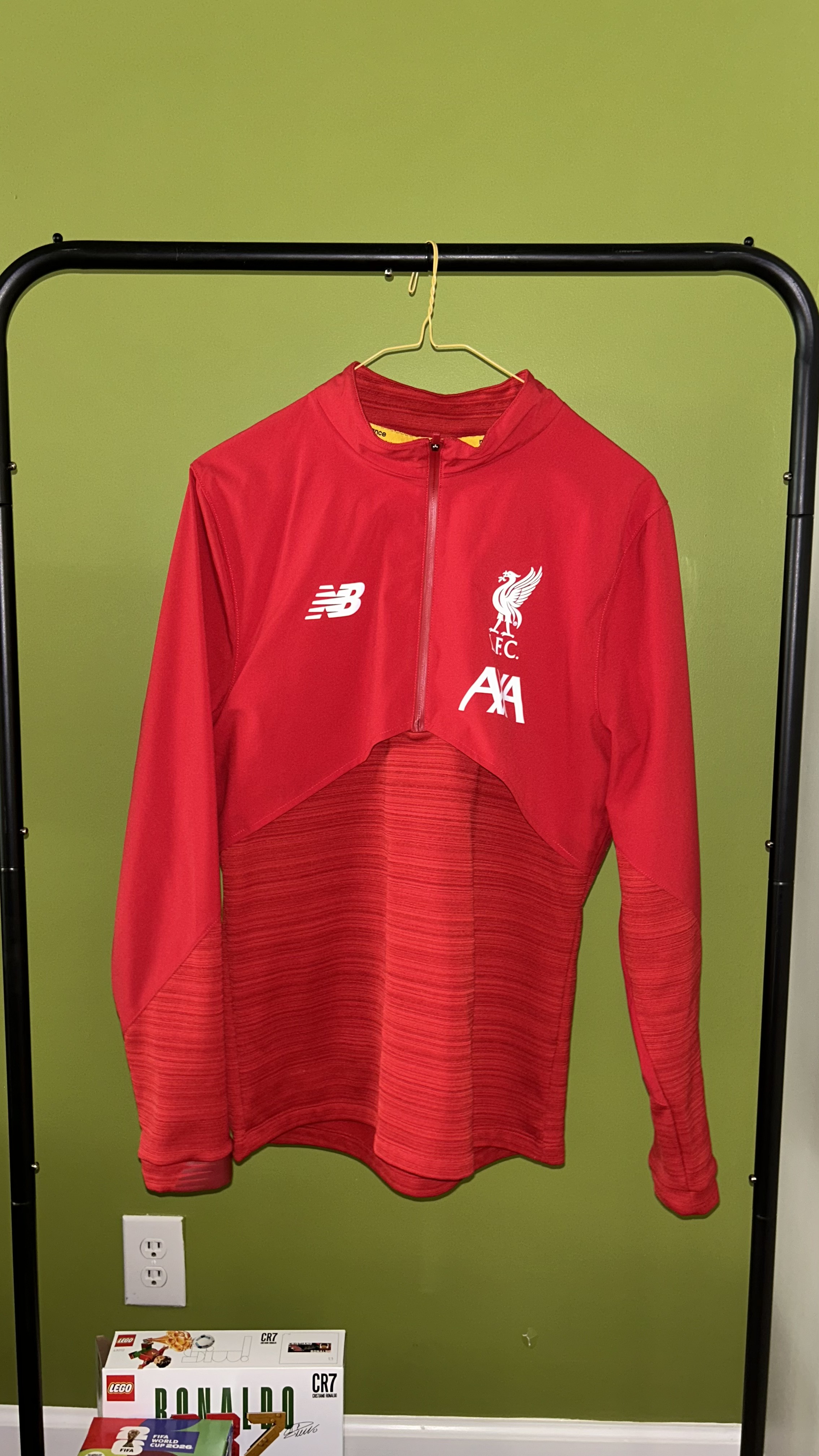 Liverpool Training Quarter-Zip New Balance — Liverpool training top (1)