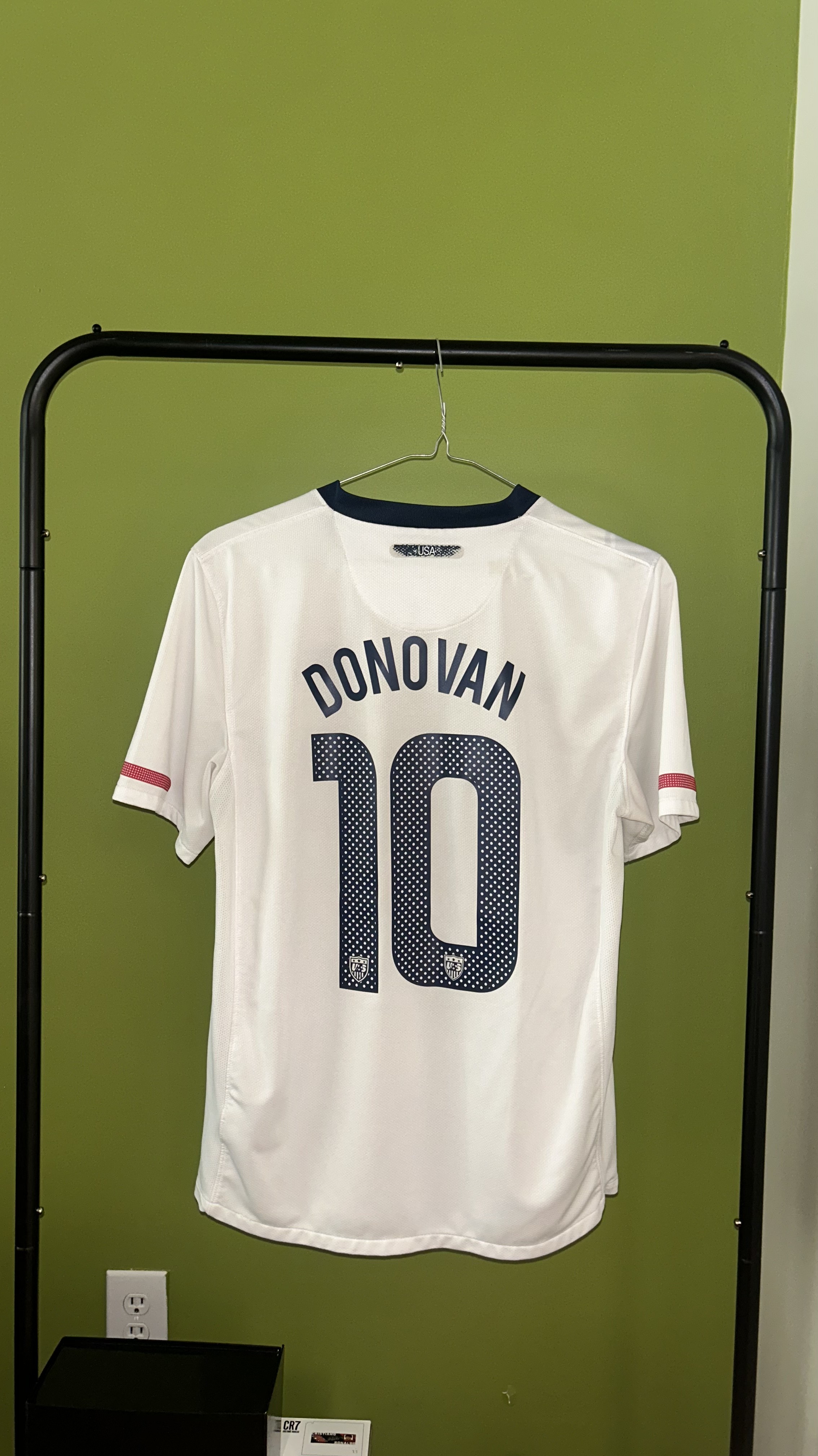 USA 2010 World Cup Away Donovan 10 — Donovan 10 (2)