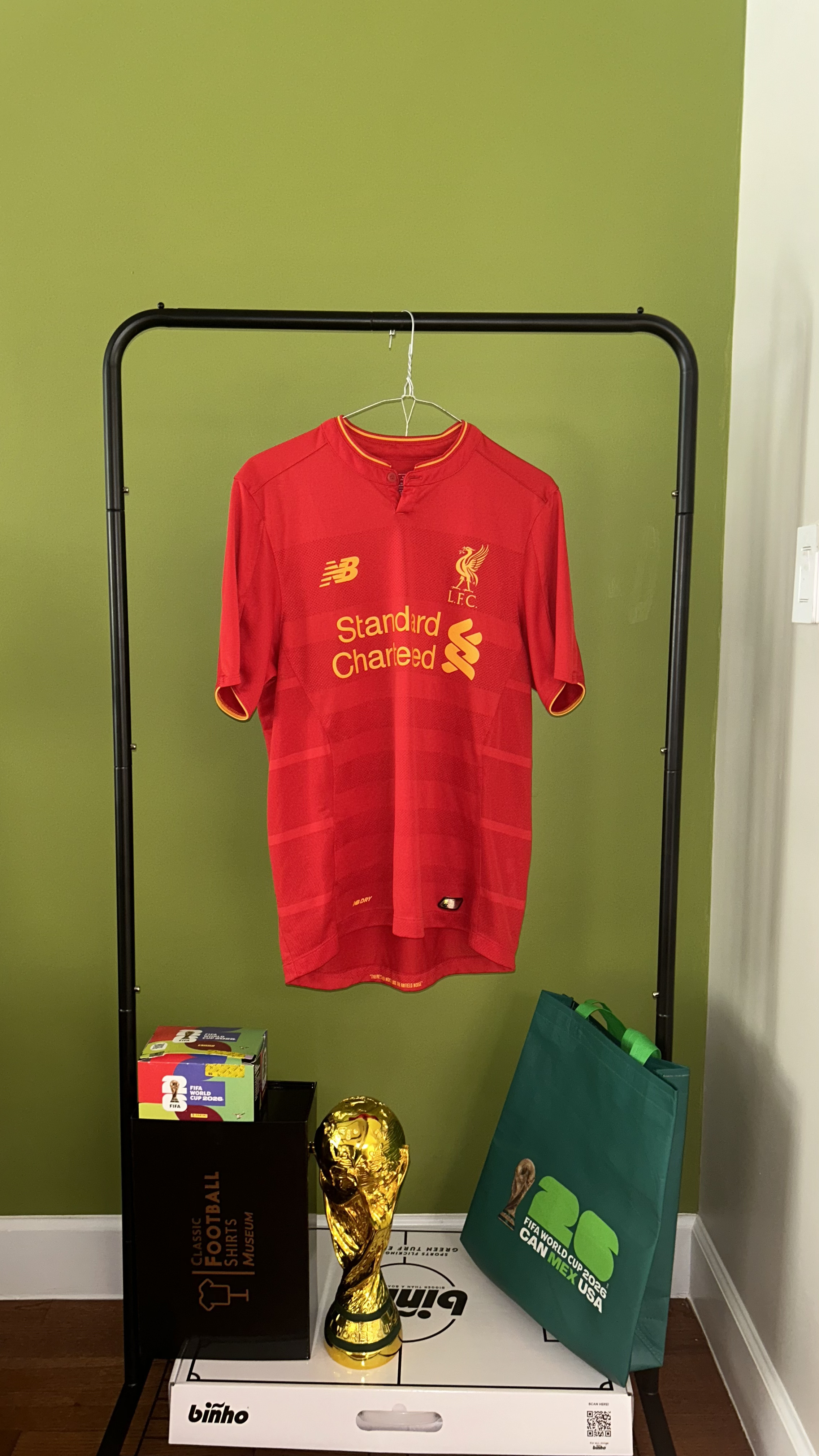 Liverpool Home 2016/17 — Liverpool home (1)