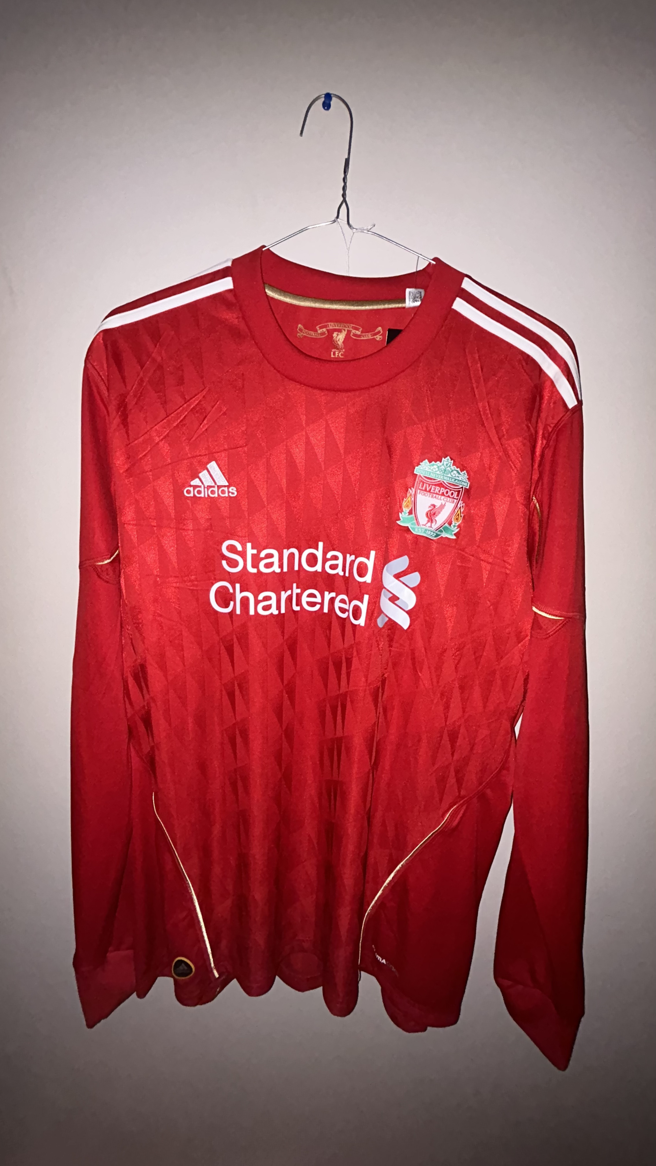 Liverpool Home 2010/11 Suárez 7 — Suárez 7 (3)