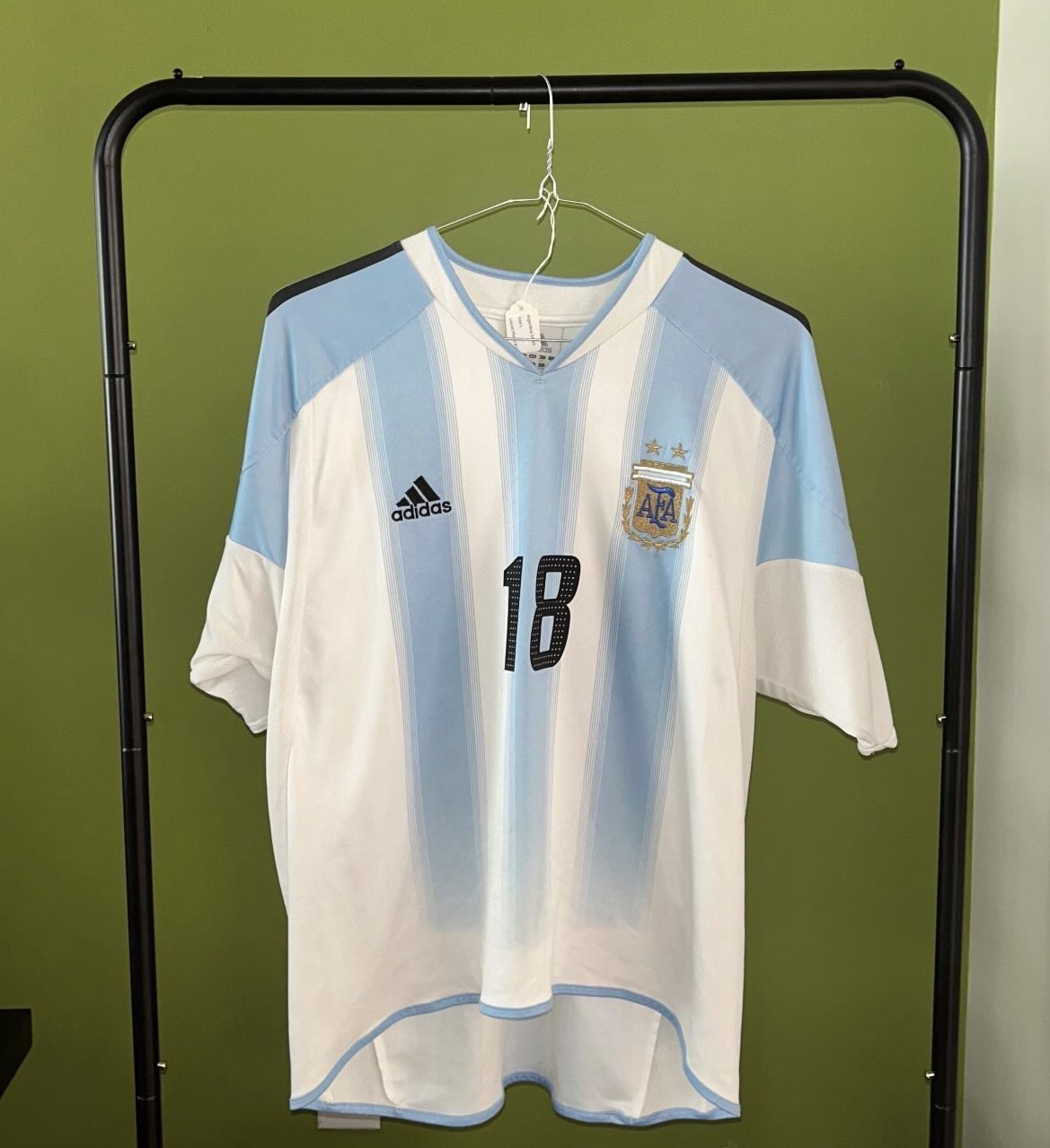 Argentina Home 2004/05 Messi 18 — Messi 18 (1)