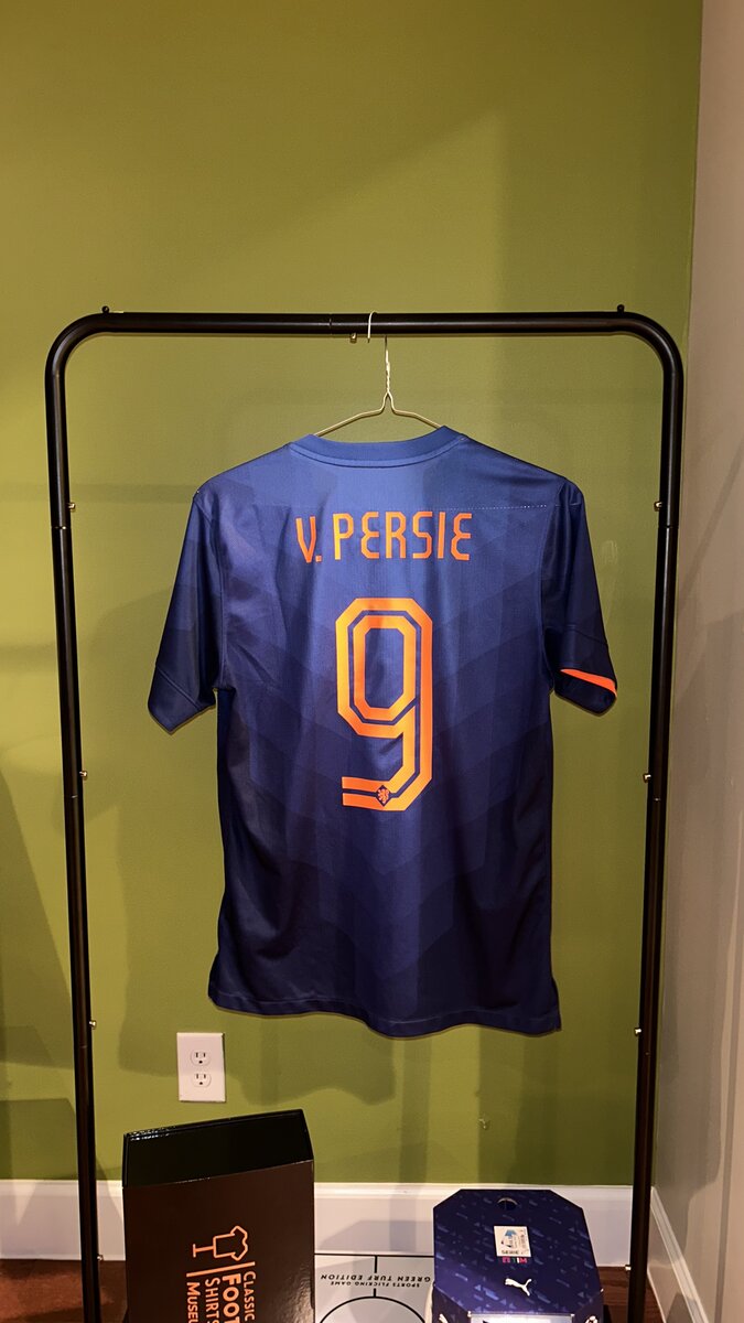 Netherlands Away 2014 World Cup Van Persie 9 — V. Persie 9 (2)